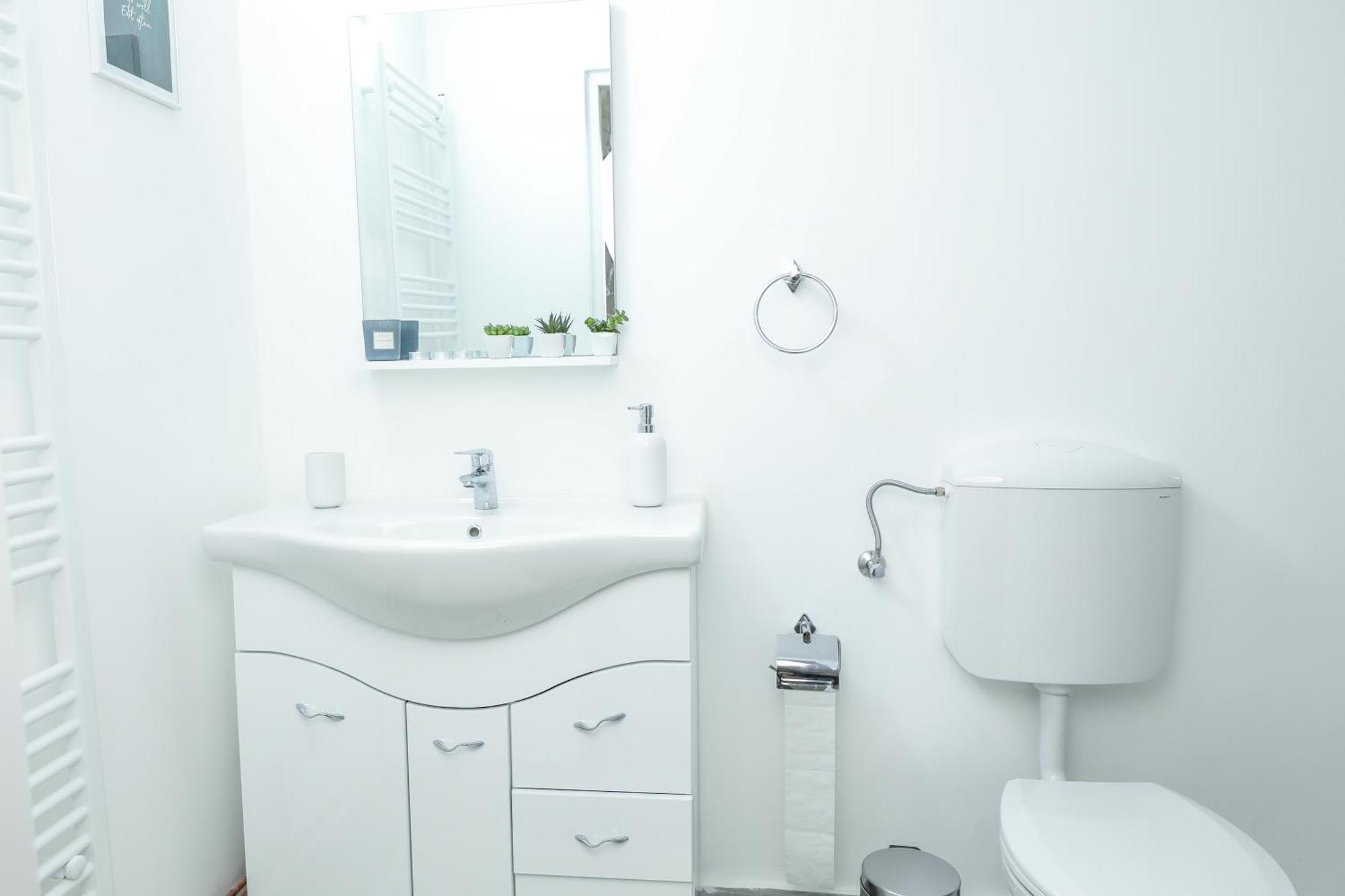 Sub-Level Urban Apartment Kluž Exteriér fotografie