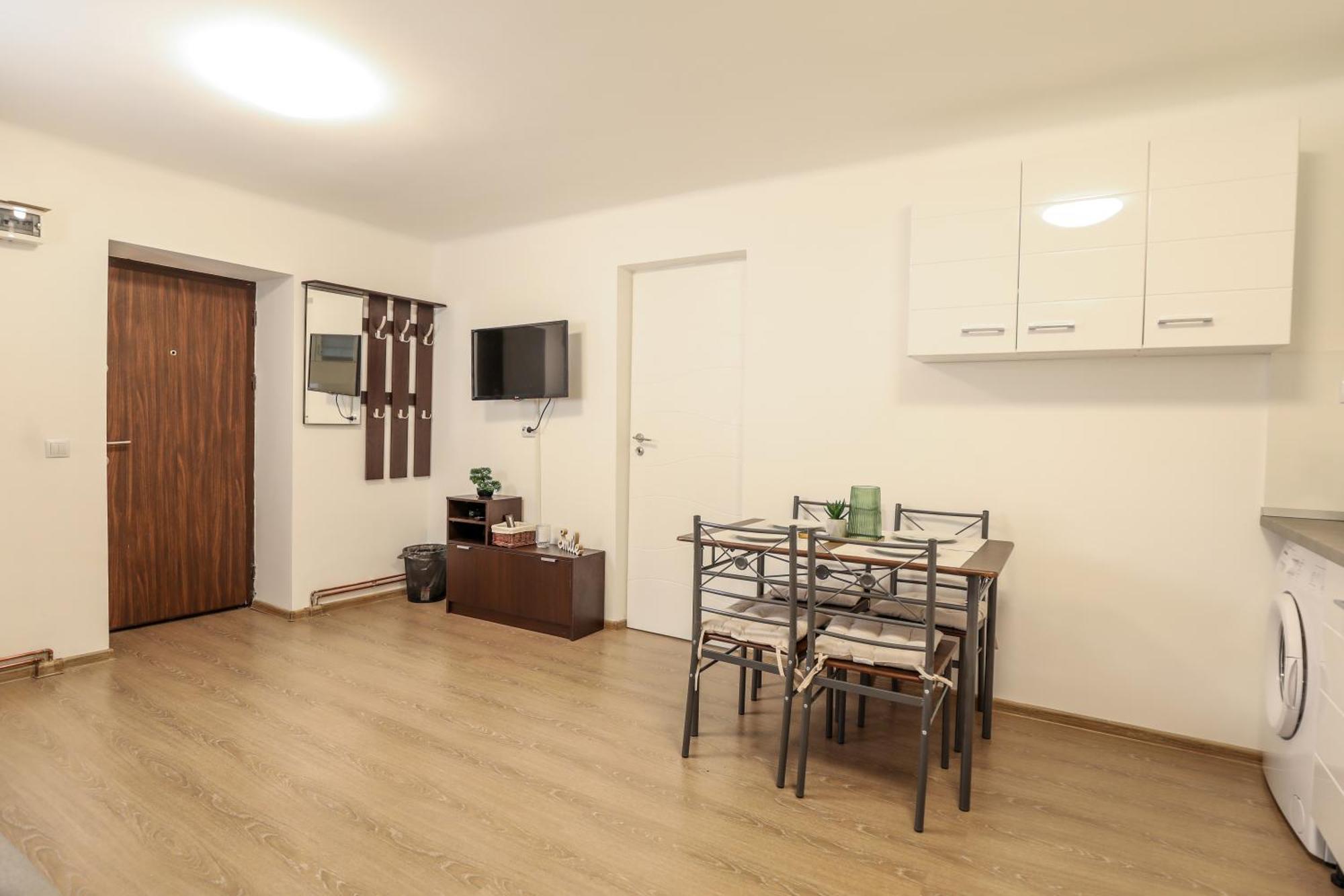 Sub-Level Urban Apartment Kluž Exteriér fotografie